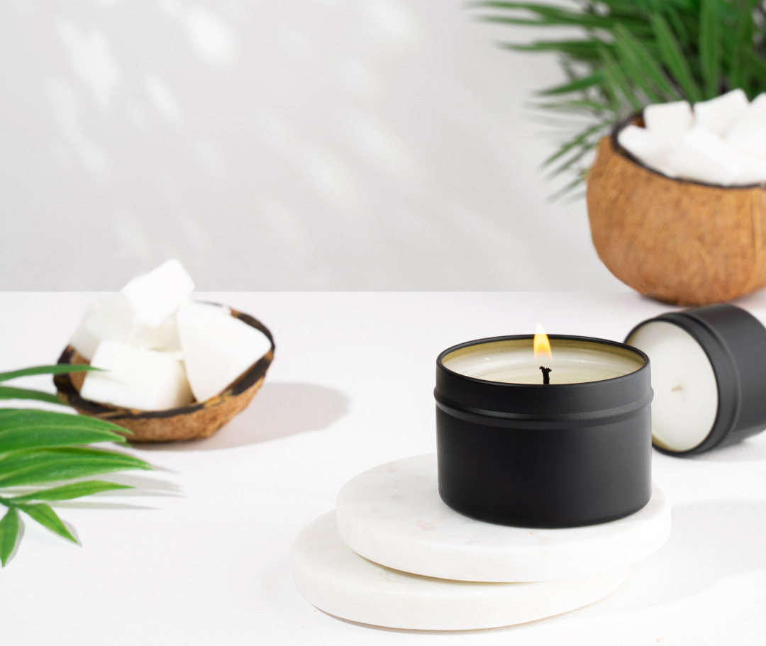 Candles and coconut bowl for relaxation