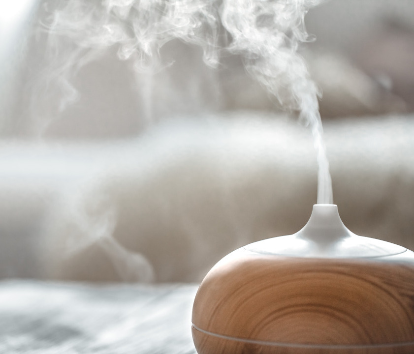 Essential oil diffuser for aromatherapy