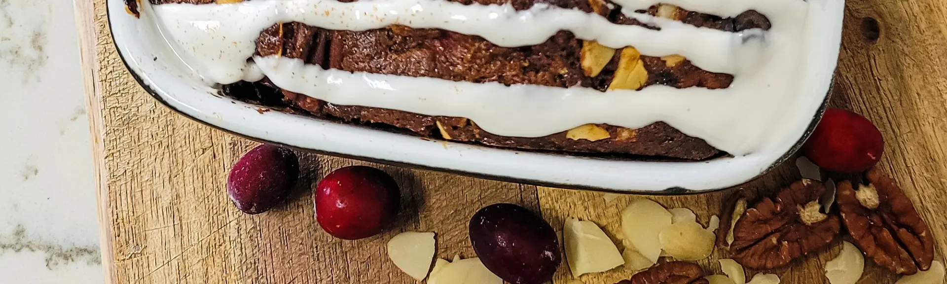 Pain au chocolat blanc et aux canneberges