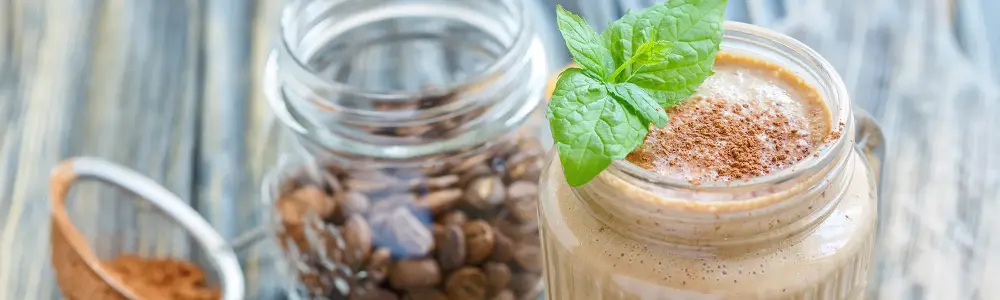 Smoothie du réveil au café infusé à froid