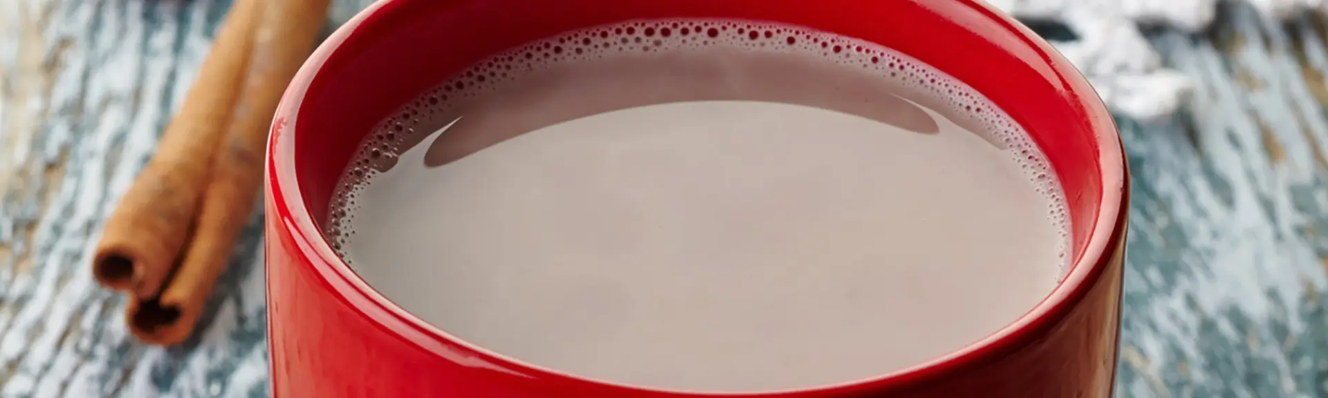 Chocolat chaud à la tasse / Crème fouettée à la noix de coco
