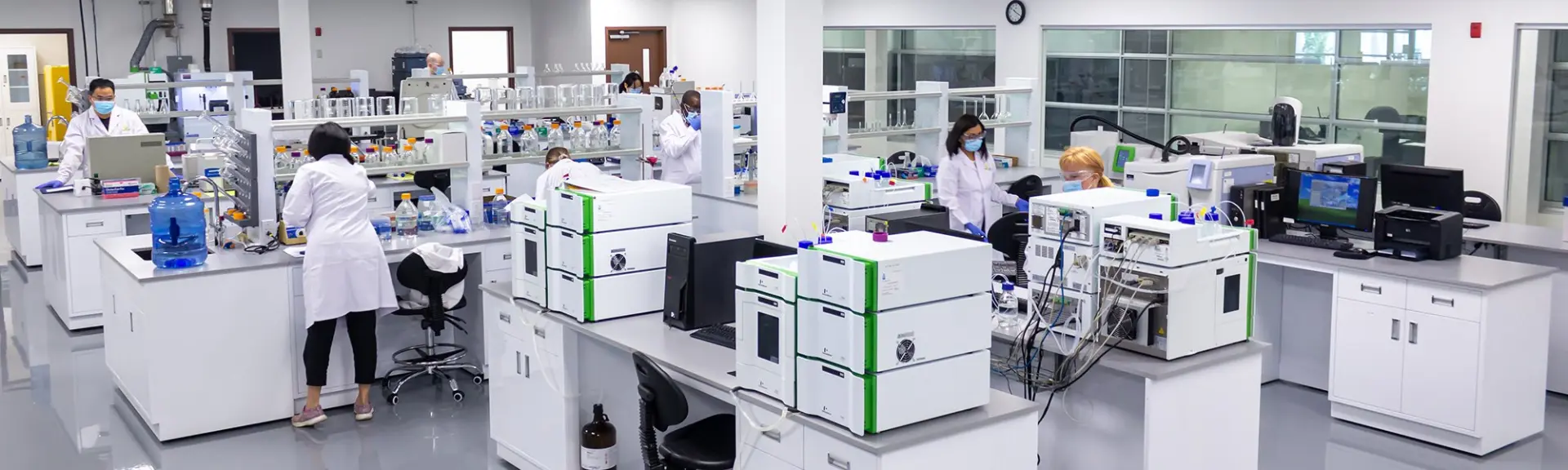 Au sein d’un laboratoire ISO : N.H.P. Laboratories
