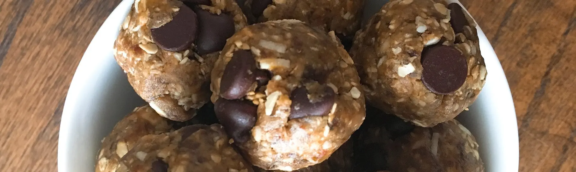 Boules d’énergie protéinées cannelle-⁠citrouille