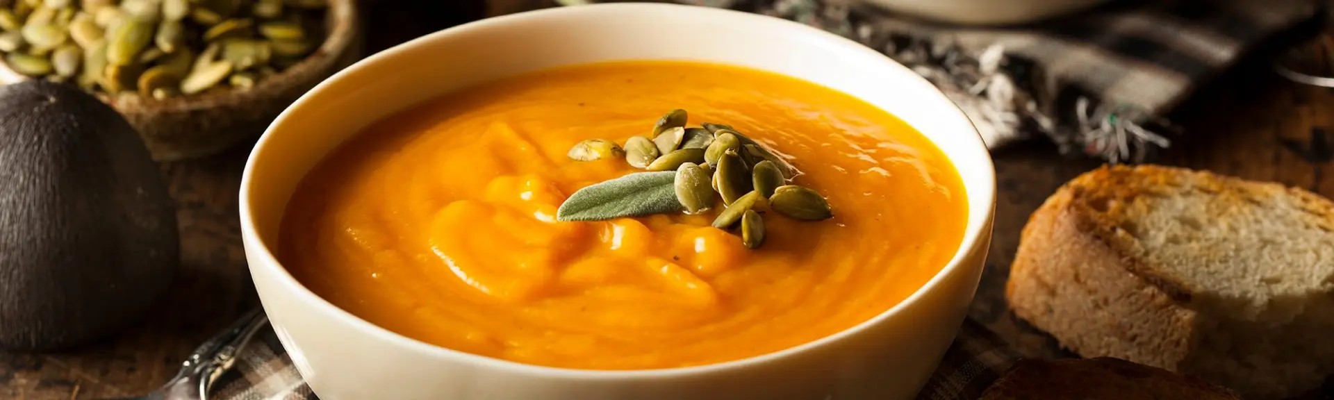 Soupe aux patates douces et aux pommes