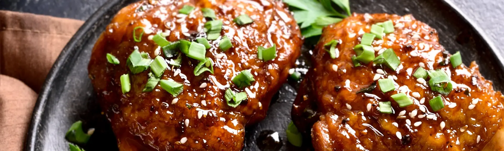 Cuisses de poulet au miel, à l’ail, et au gingembre à la mijoteuse